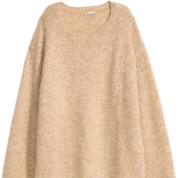 H&M BLOGGERS FAVE Oversized Mohair Blend Sweater - Picture 2 of 4